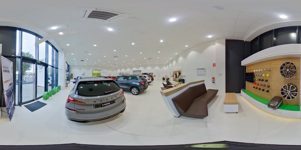 Bariauto - Concesionario Oficial SKODA en Reus — Del propietario