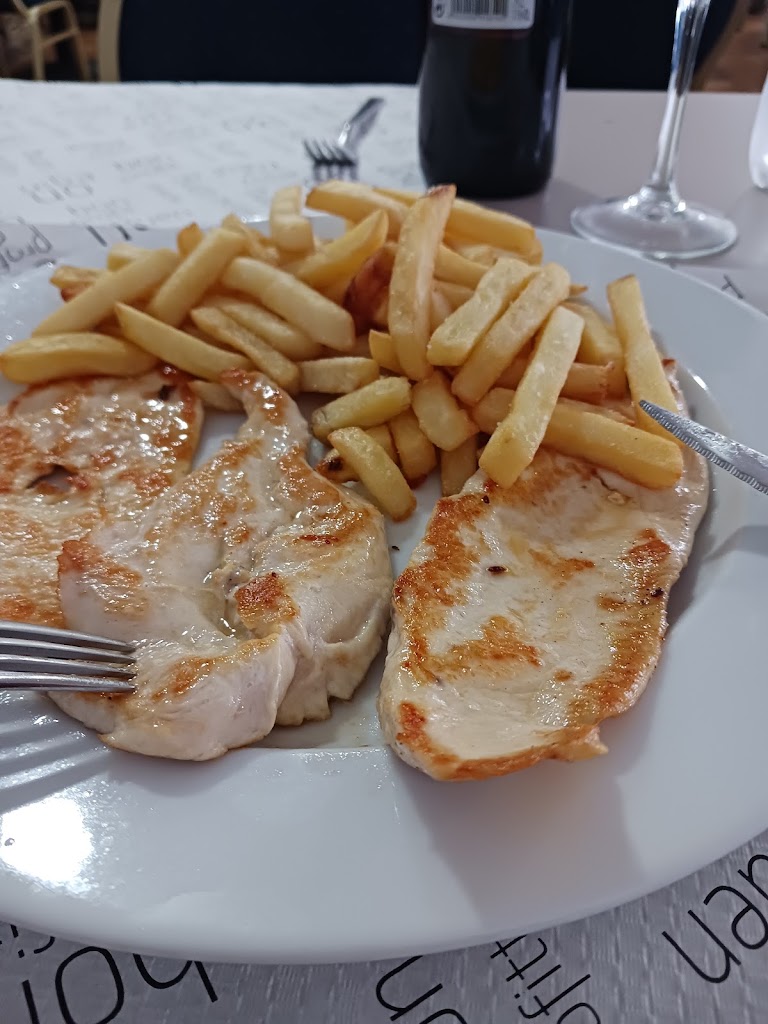 Parrillada-Restaurante — Comida y bebida