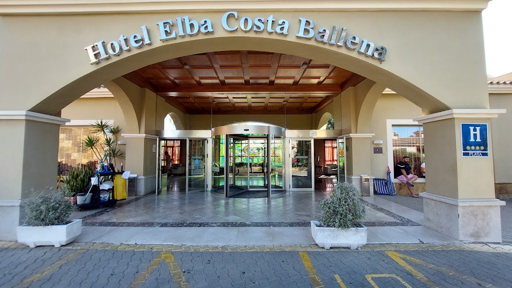 COSTALUZ CAR SERVICES S.L. — Exterior