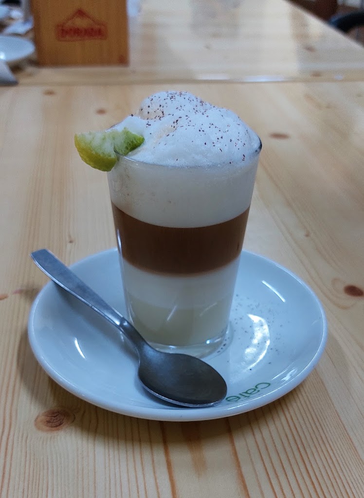 Bar Cafeteria El Junquito — Cafe