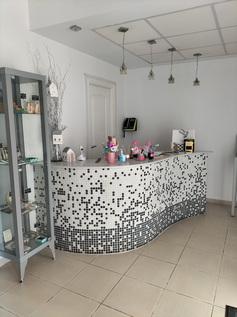 Centro de Belleza y HolisticoTuareg — Interior