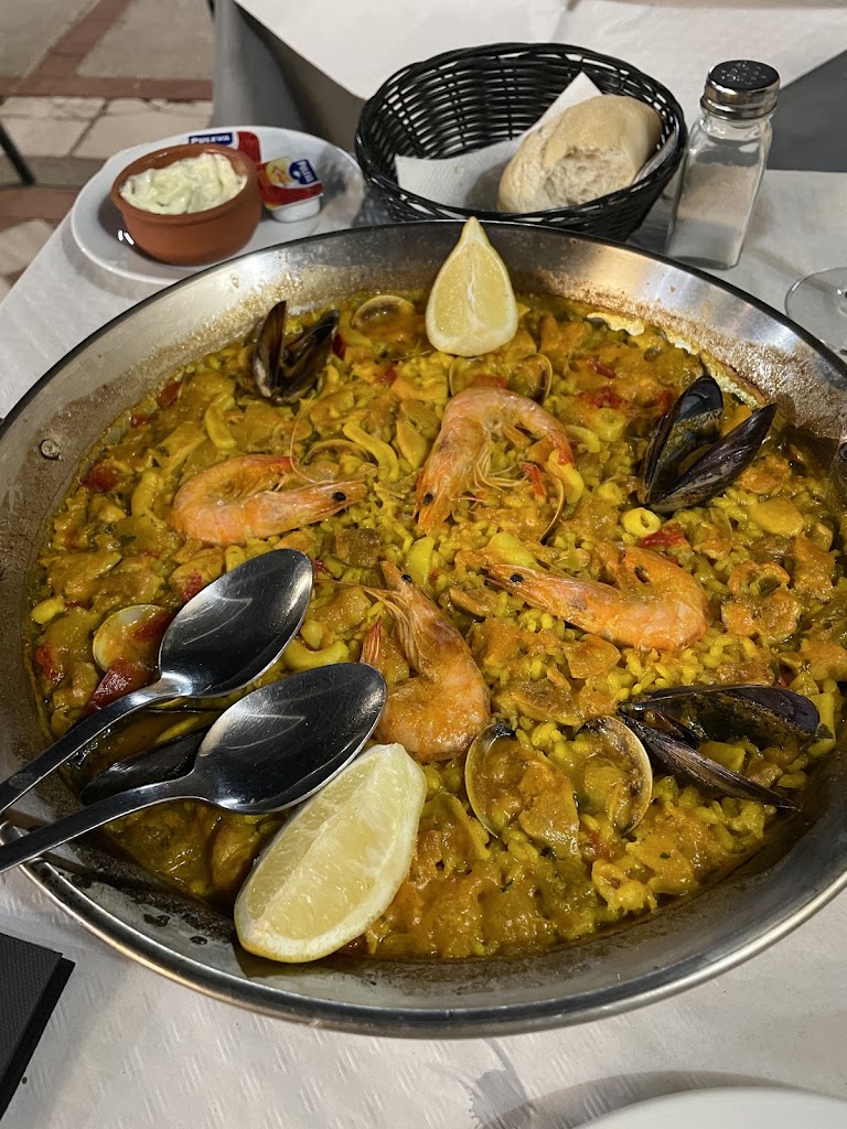 Restaurante La Perla Cordobesa — Paella