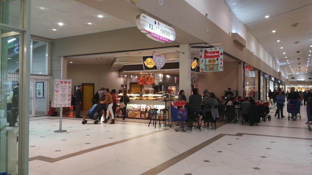 Centro Comercial El Osito — Interior