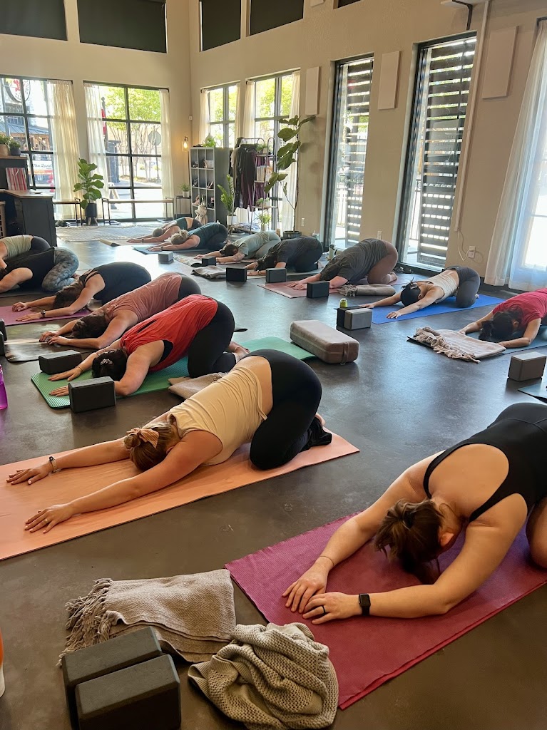  Movement Yoga + Sculpt