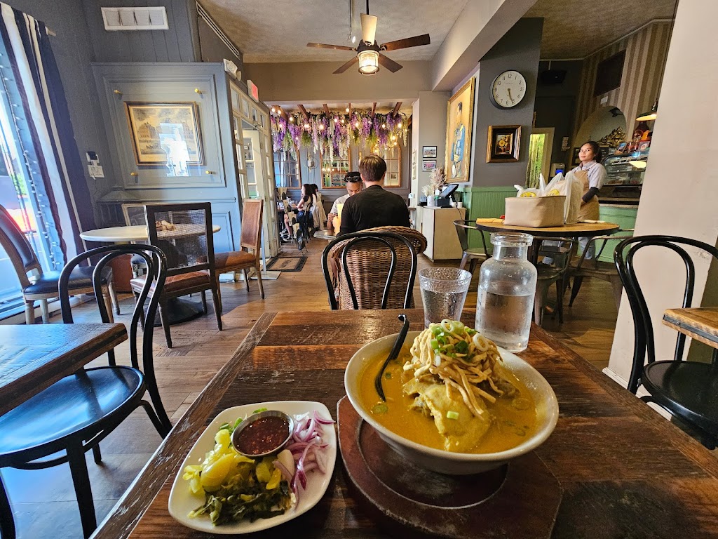 Sisters Thai