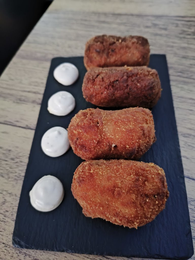 La Taberna de San Francisco * Abaceria * Tapas bar — Croqueta