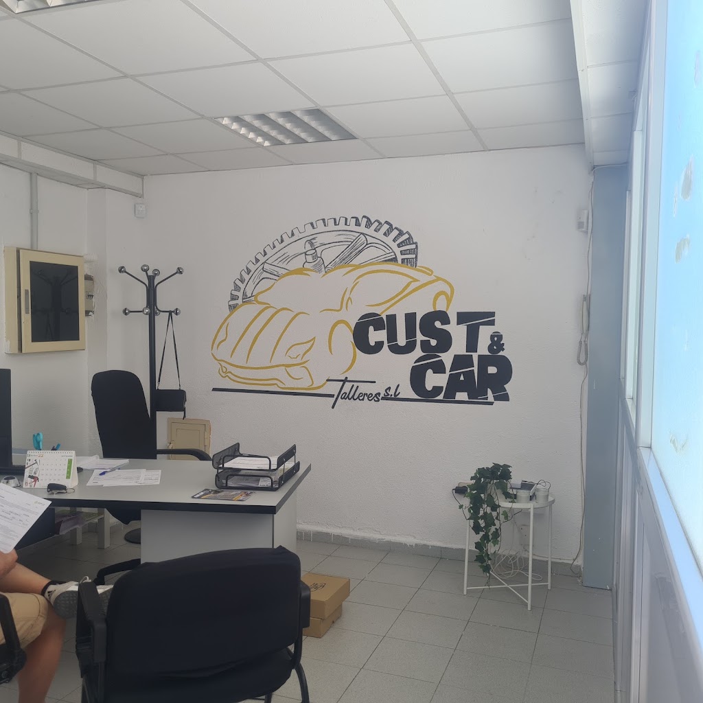 Cust&car Talleres — Interior
