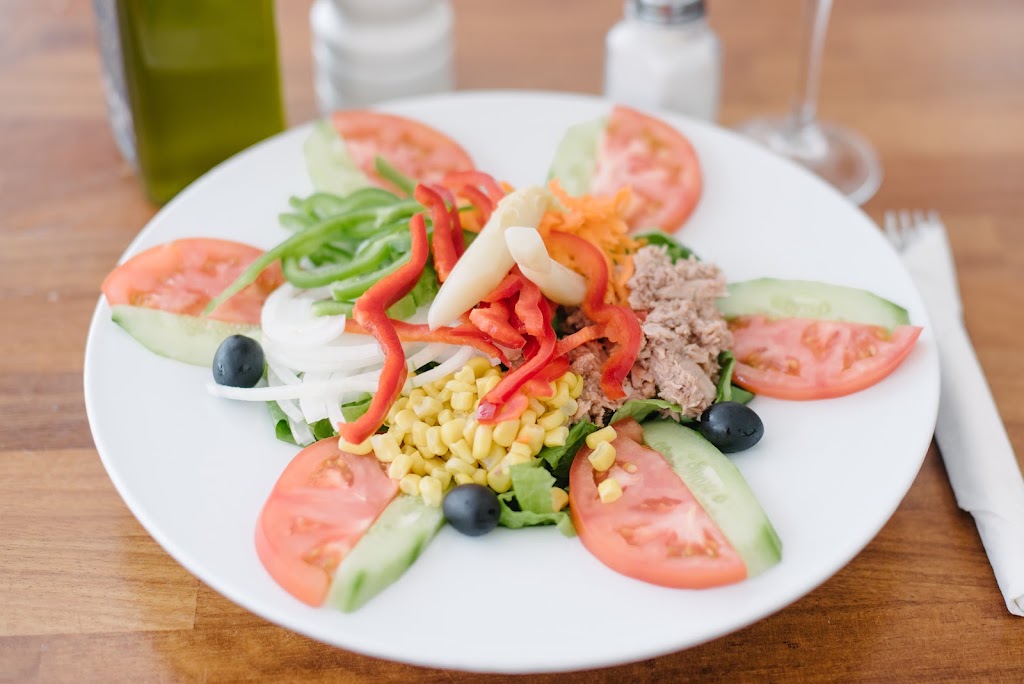 La Oliva Restaurante — Comida y bebida