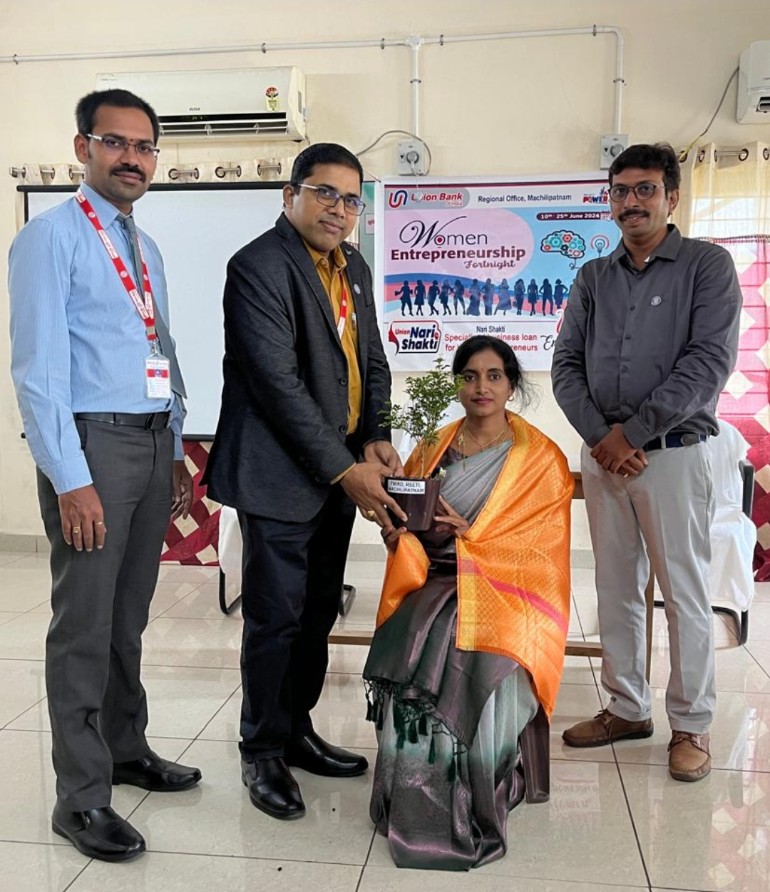 Paradise Beauty Parlour A C