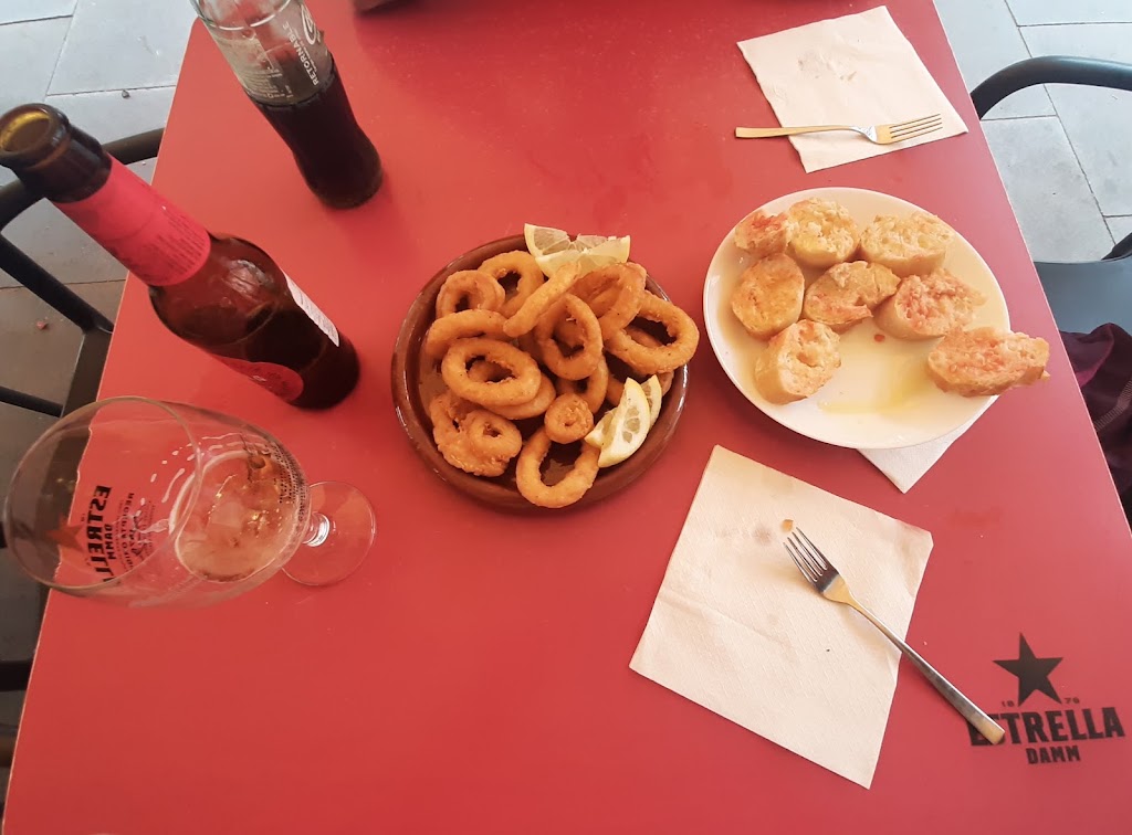 Cafes Elisa — Comida y bebida