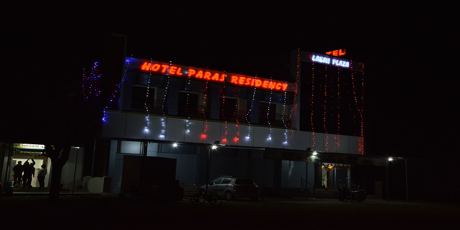 Hotel Paras Residency
