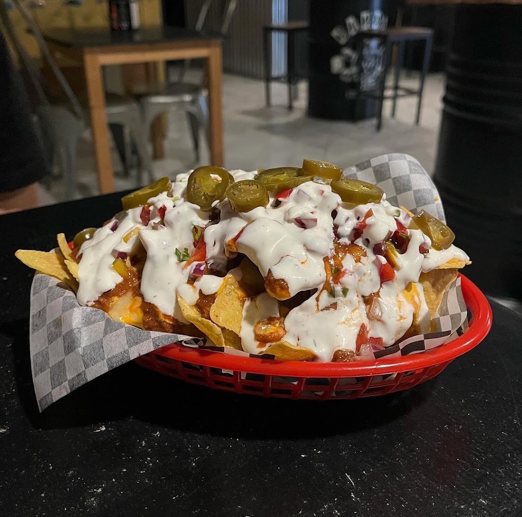 Barbas Garage Burger & Beers — Comida y bebida