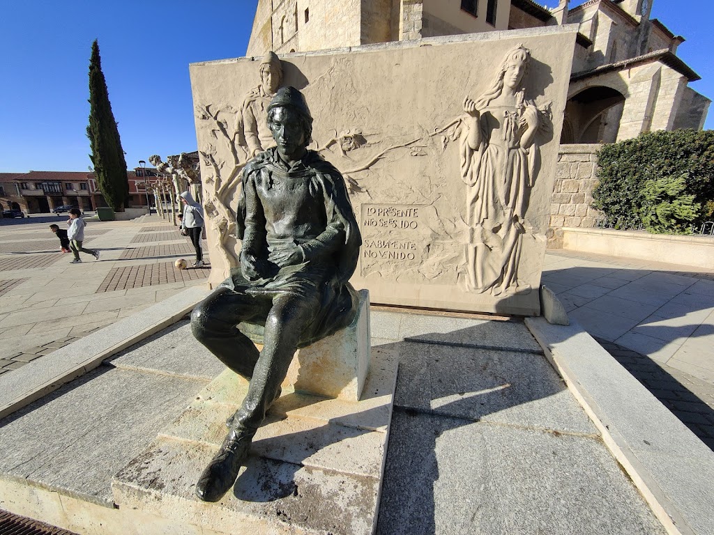 Monumento a Jorge Manrique