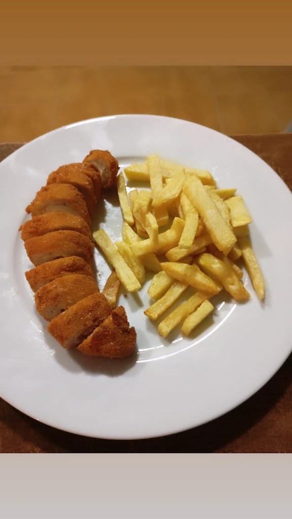 Rio Frio Bar Cafe — Comida y bebida
