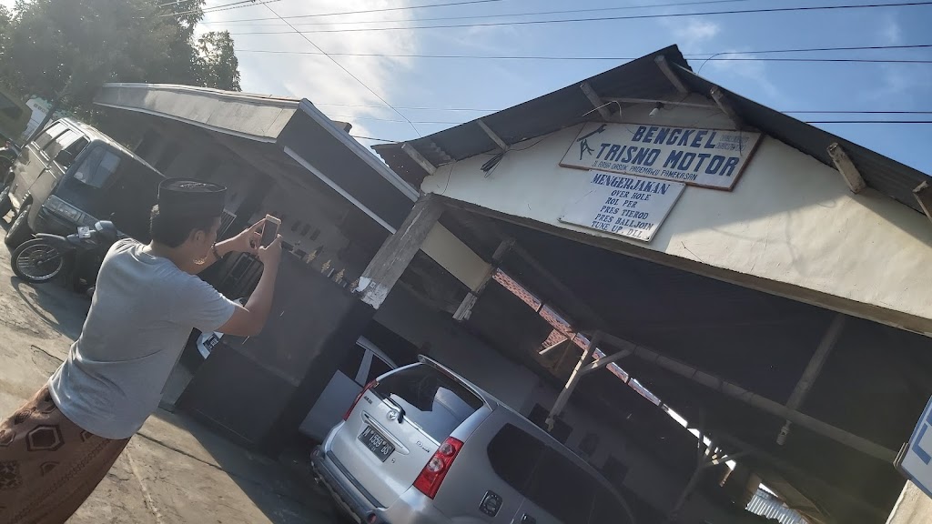 Bengkel Trisno Motor