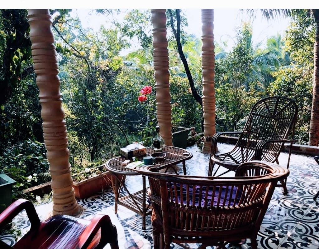 Tropical Vintage Homestay