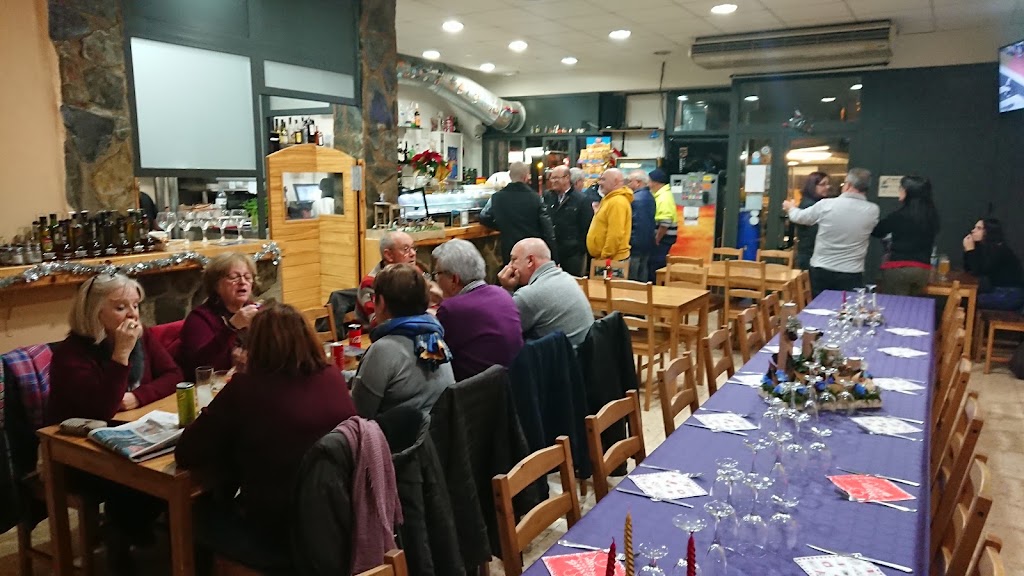 La Tapica Bar — Ambiente