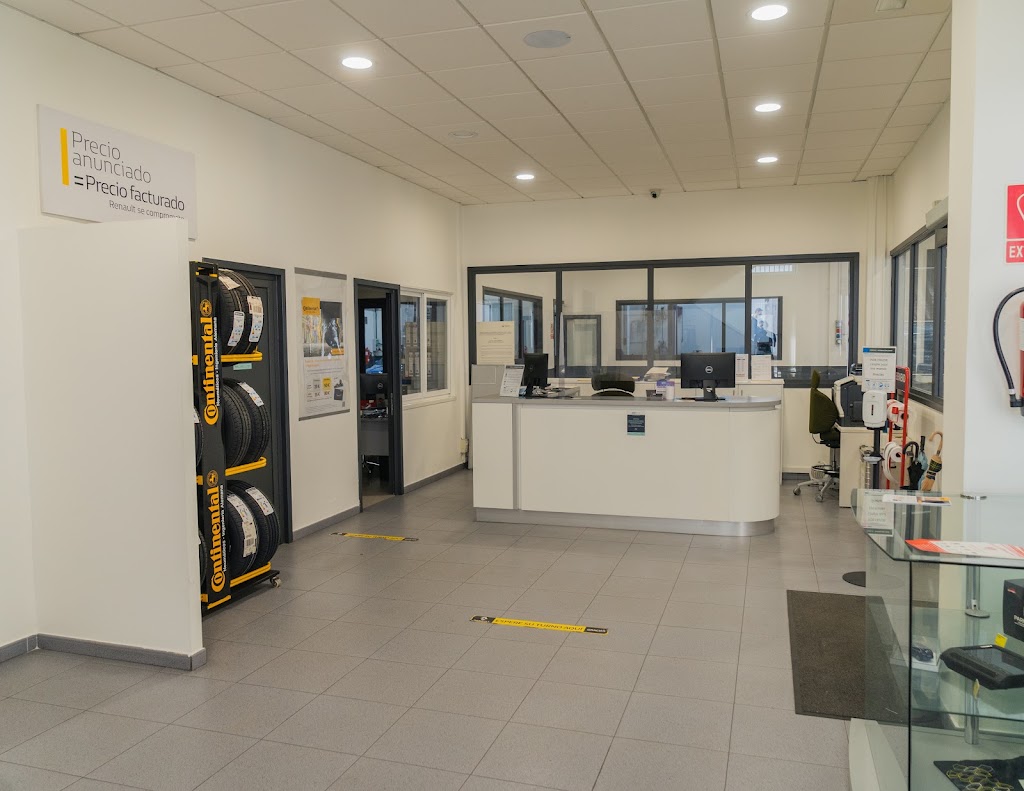 Dacia at Dacia Ponteareas Rodosa — Interior