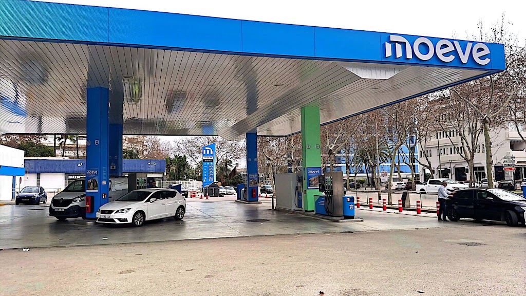 Estacion de servicio Moeve, antes Cepsa