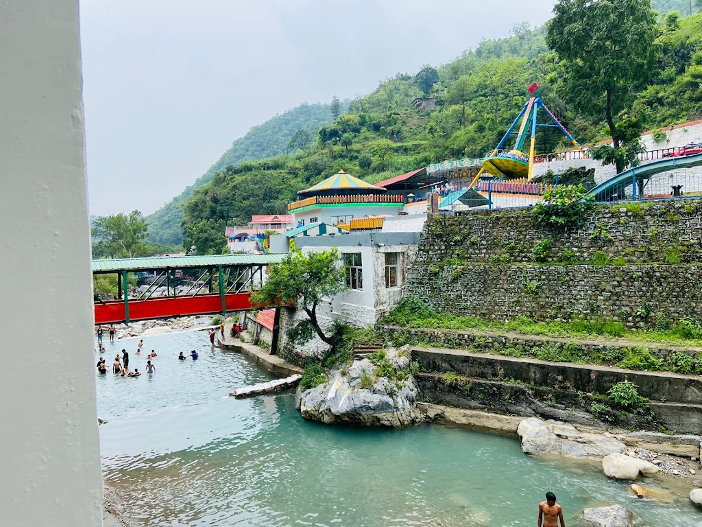 Hotel Monal Regency Shahastradhara Water Front
