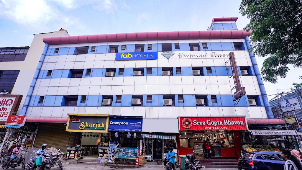 Fabexpress Le Royal Inn Hotels In Anna Nagar Chennai