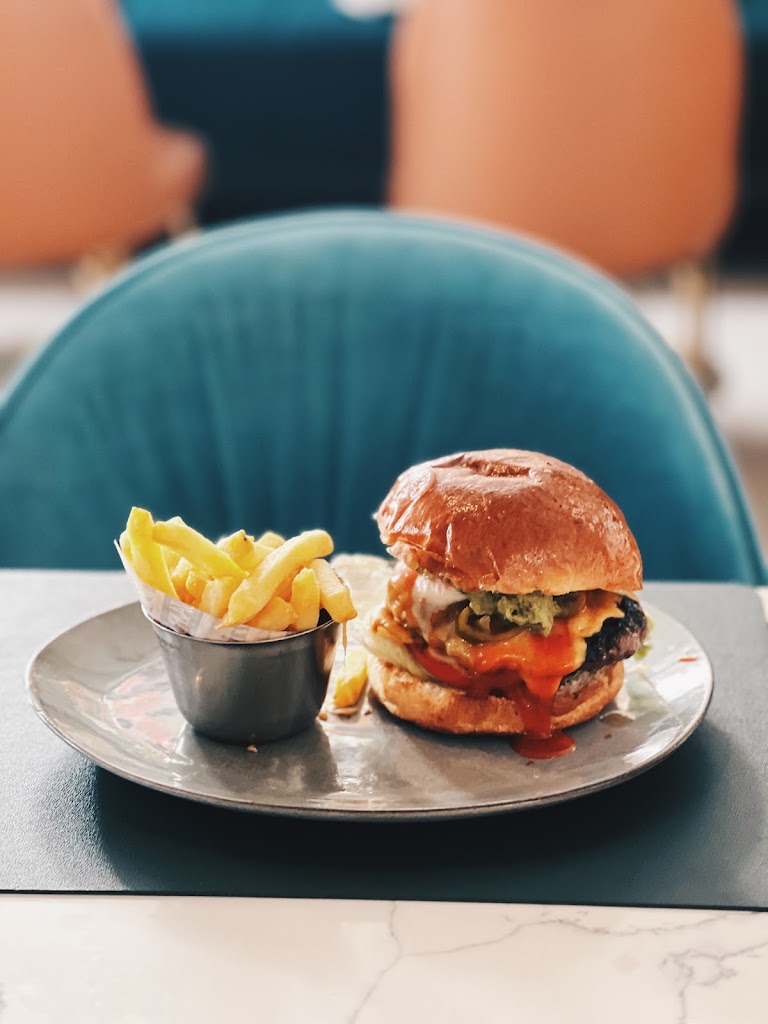 Mokelino Tapas, Cocktails & Brunch in Los Cristianos — Comida y bebida