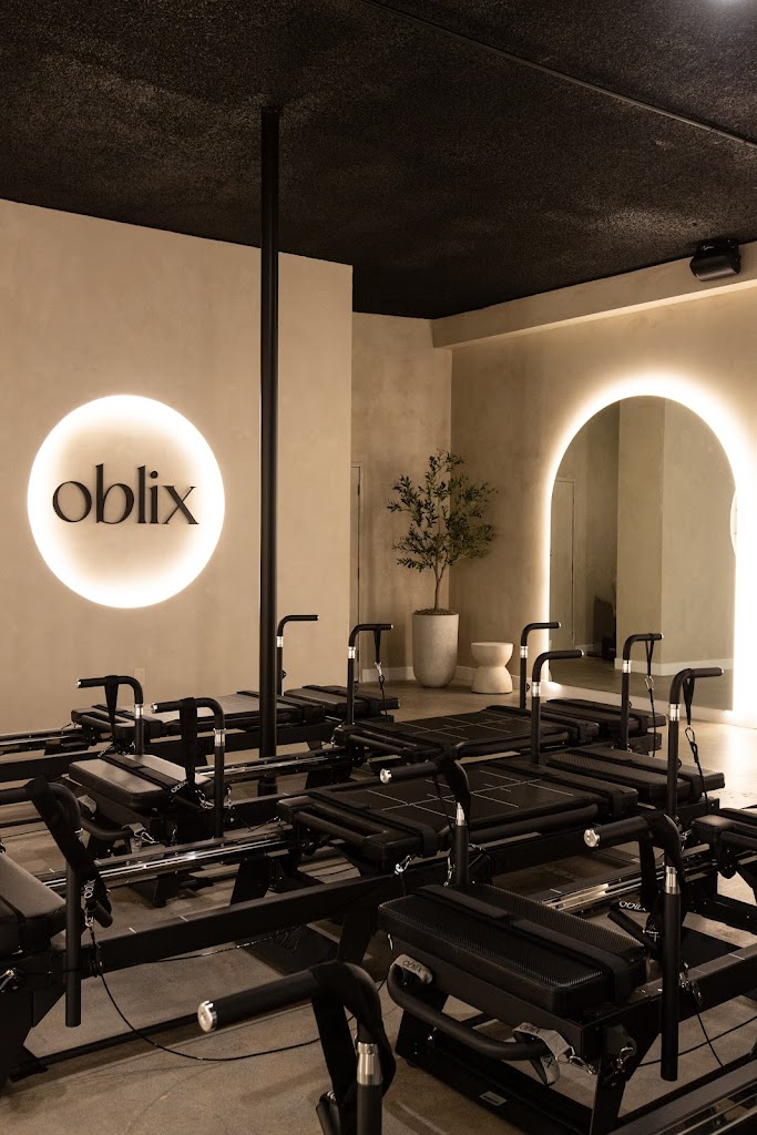  Oblix Studio