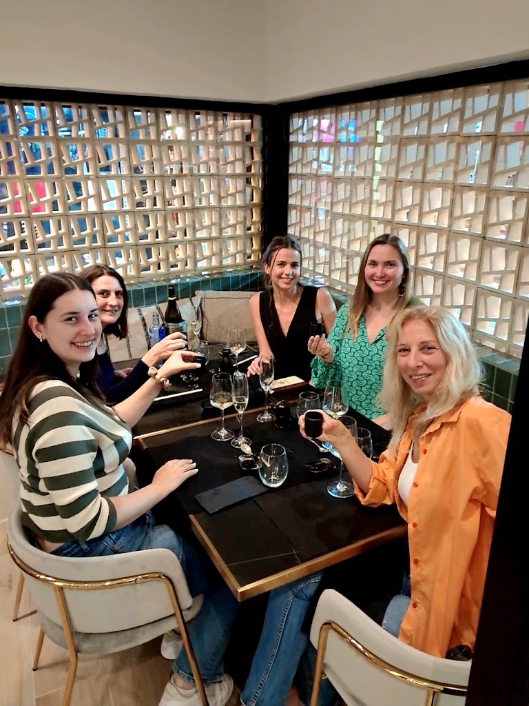 KAI JAPANESE BAR — Ambiente