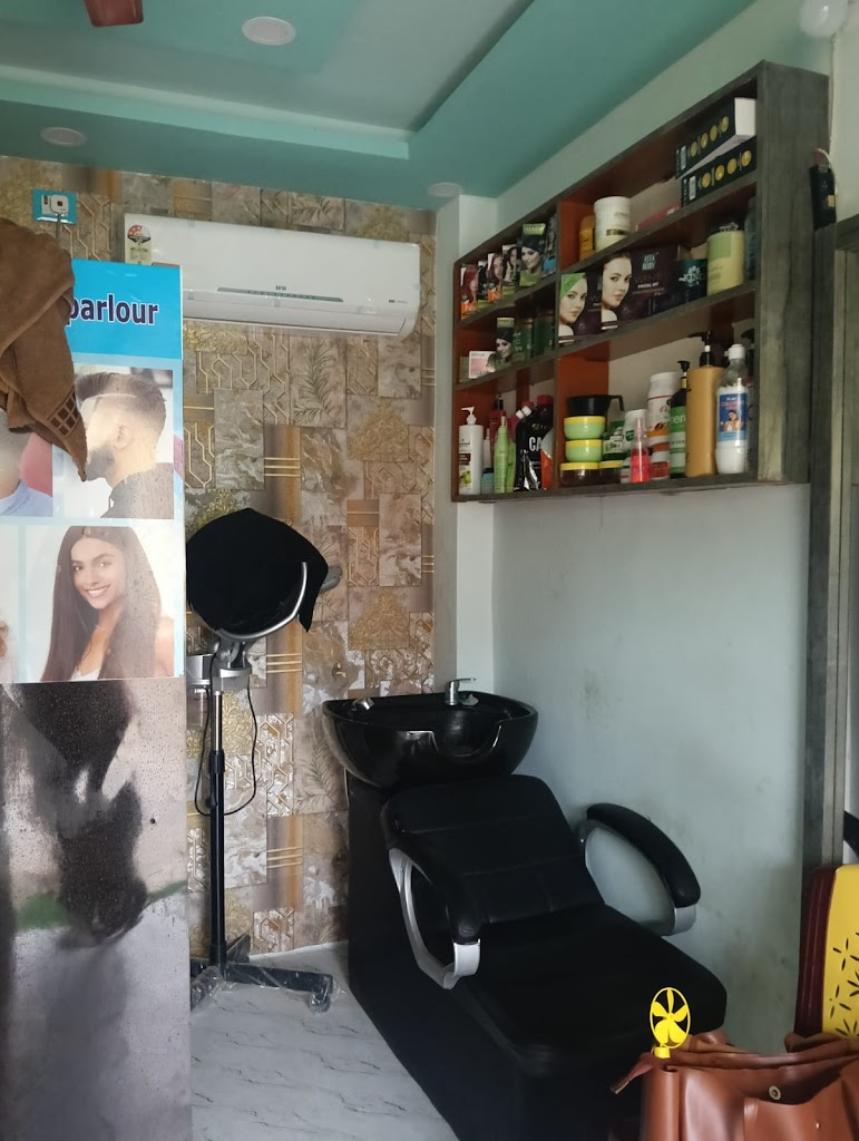 Lemon Cut Unisex Saloon