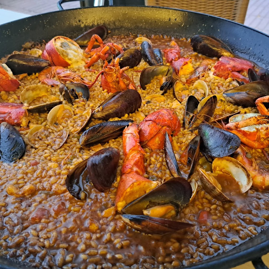 Restaurant Nou Xaica — Comida y bebida