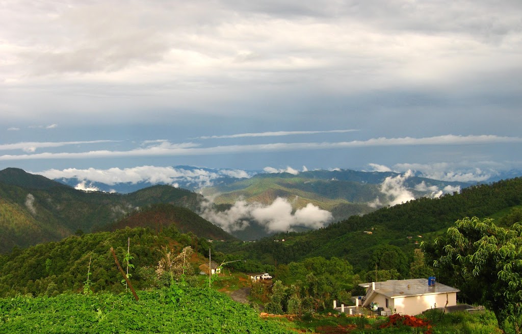 Dunagiri Retreat