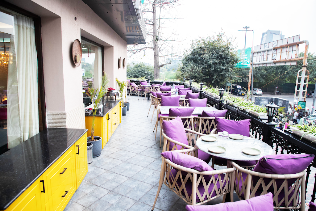 The Patiala Kkitchen Best Restaurant In Noida Punjabi Restaurant In Noida Family Restaurant In Noida