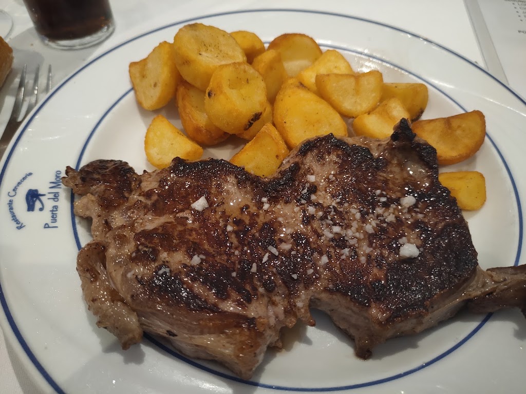 Restaurante Puerta del Moro — Comida y bebida