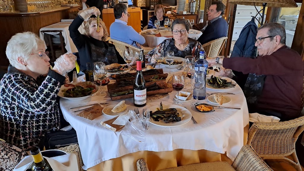 Masia Can Ametller — Comida y bebida