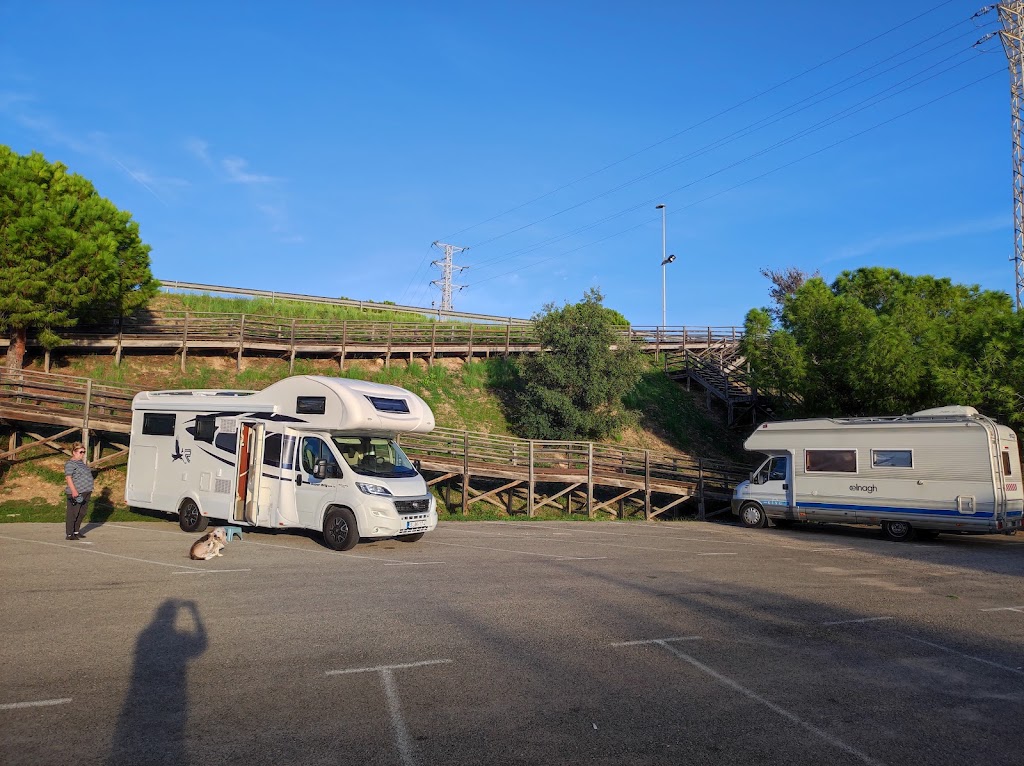 Aparcamiento Antina — Estacionamiento