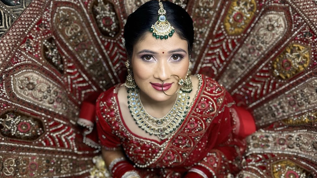 Stylist Mahi Unisex Salon