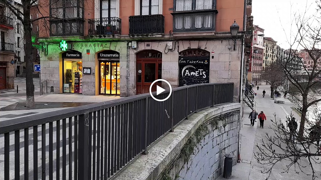 FARMACIA URAZURRUTIA (Silvia Santin-Susana Zarate) — Del propietario
