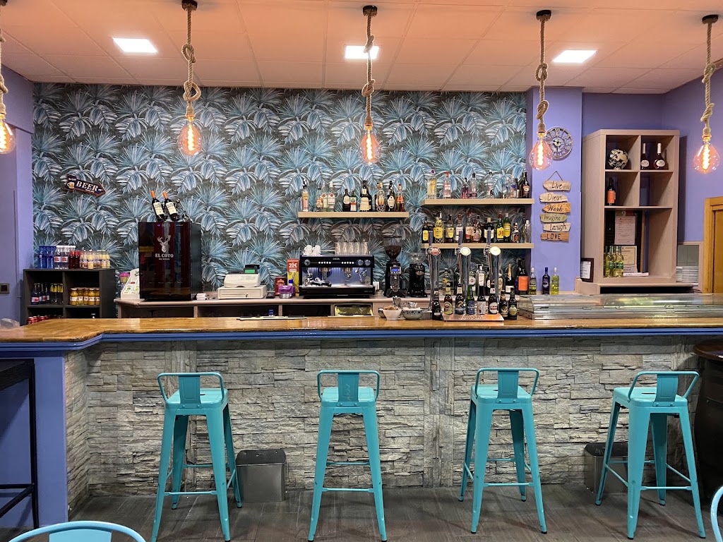 Reston Plaza — Ambiente