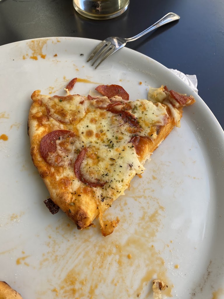 Manelic Pizzeria & Restaurant