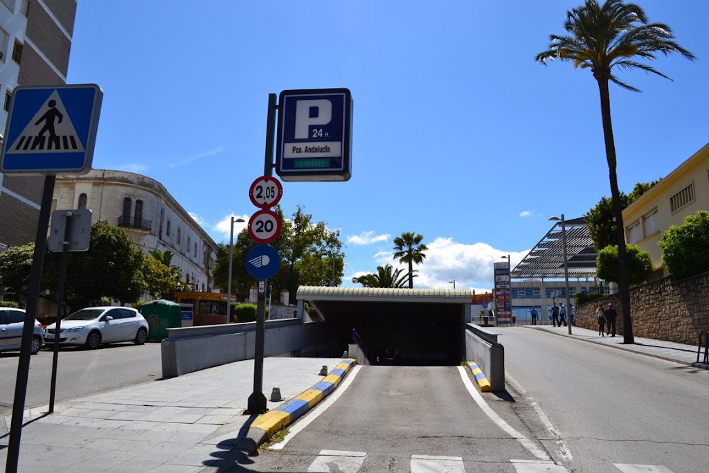 Interparking Plaza Andalucia — Del propietario
