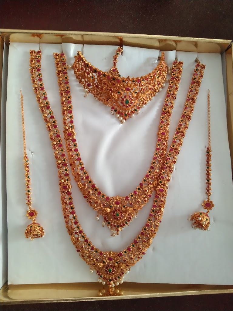 Queens Ladies Beauty Parlar