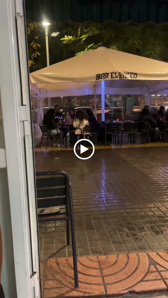 Bar el paseo — Ambiente