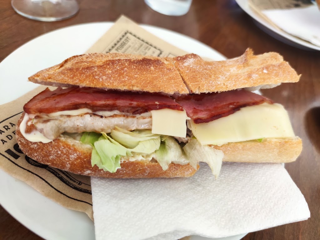 Motes Arroceria — Comida y bebida