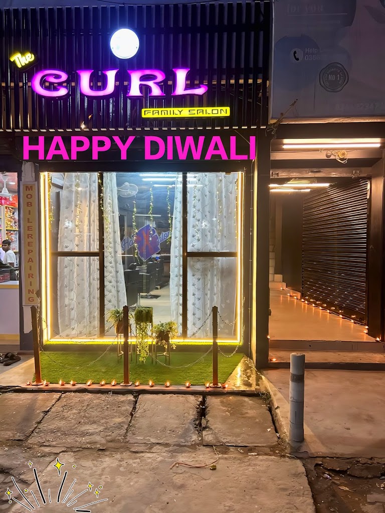 The Curl Family Salon Unisex