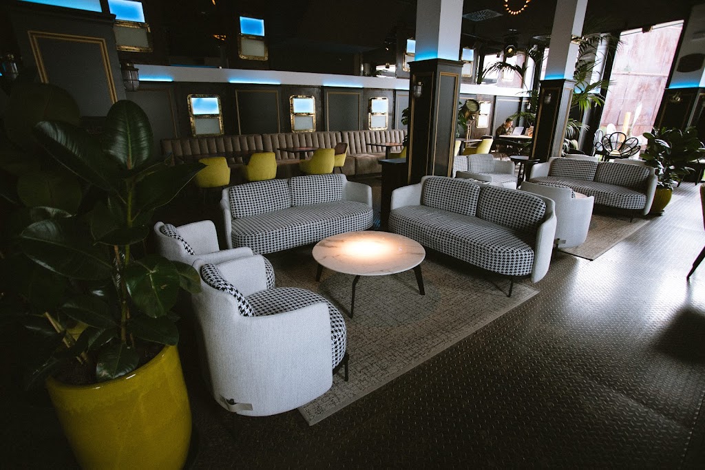 Dike 1 - Cocktail Bar & Restaurante