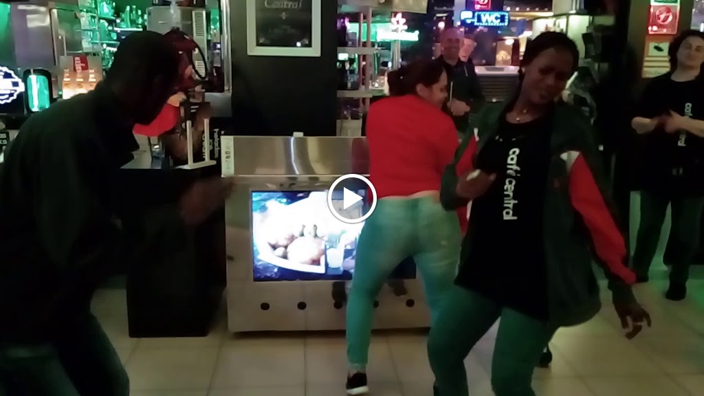Cafe Central Salou — Ambiente