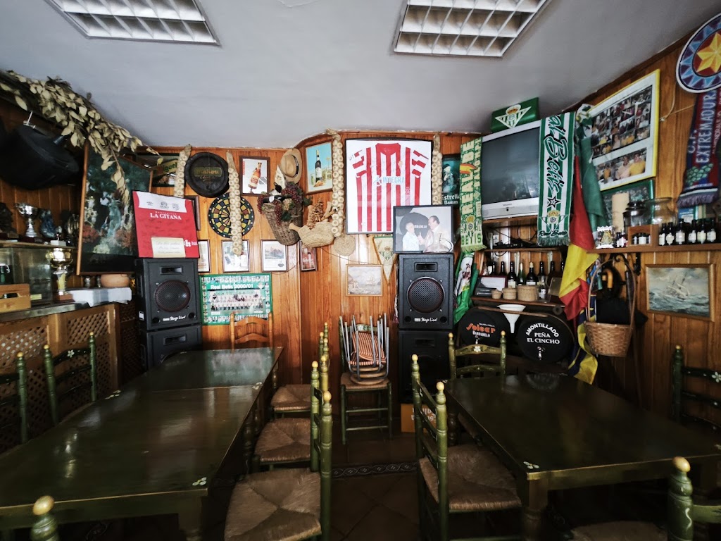 Pena El Cincho camarero El Palomo