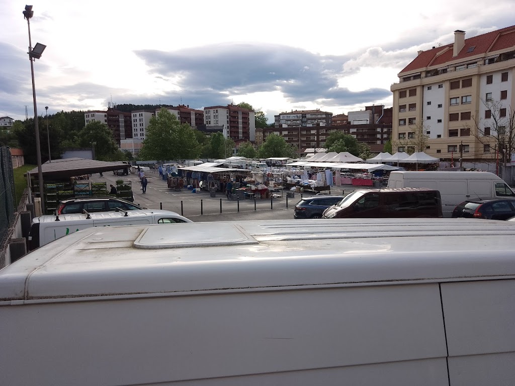 Parking Ixer. Plaza mercado