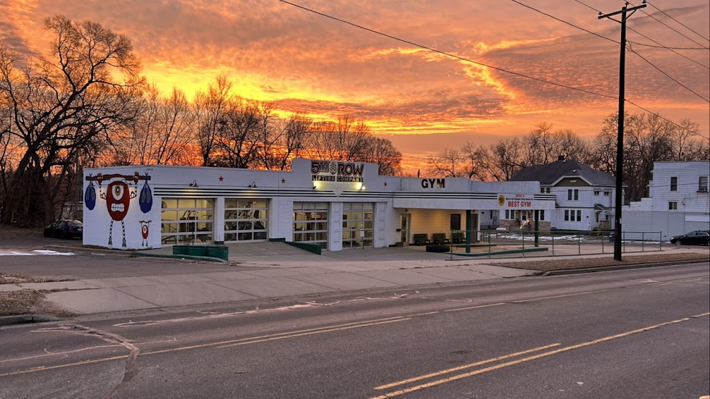  5th Row Lifting Company - WEST