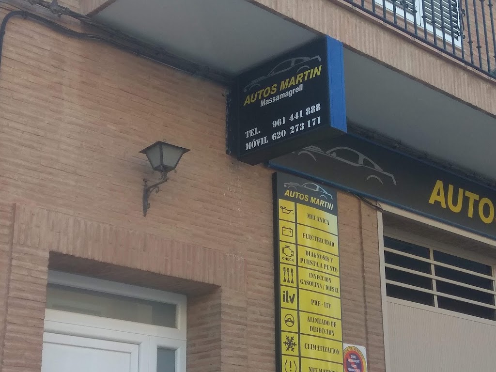 Taller Autos Martin — Exterior